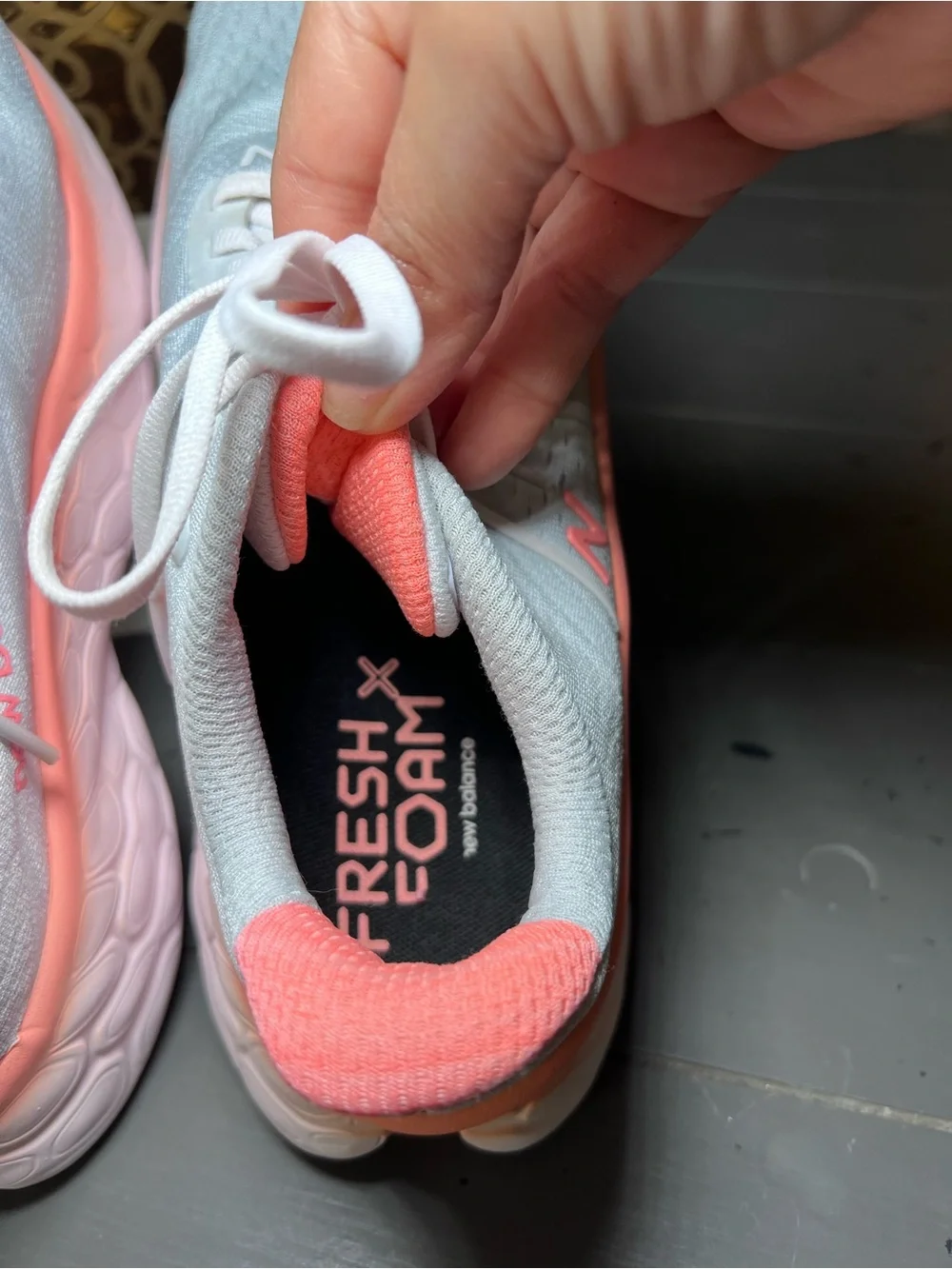 New Balance Fresh Foam More V4 Pink Grey Washed Pink Running Sneakers Women 7.5